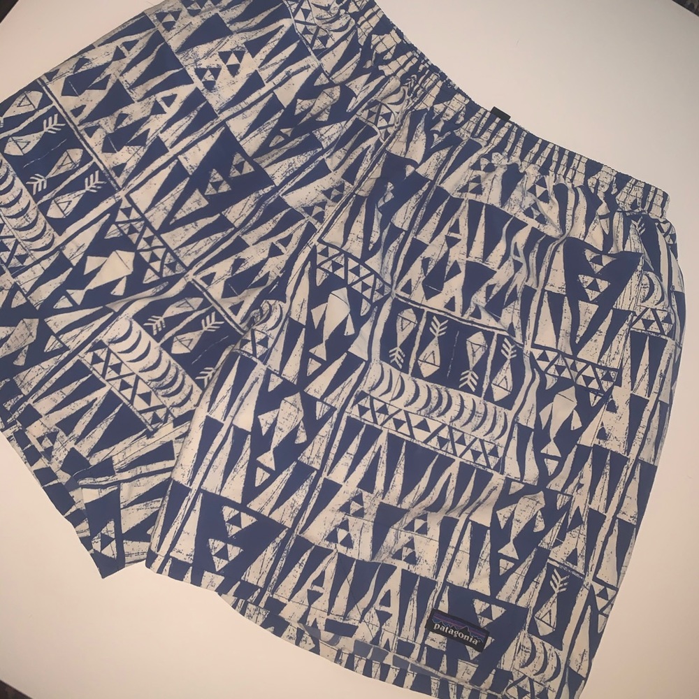 Patagonia baggies size large